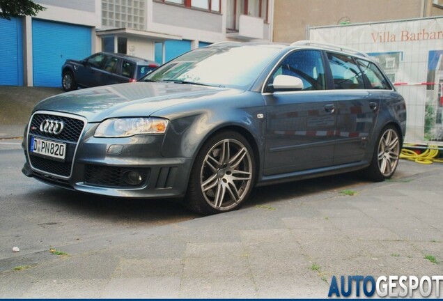 Audi RS4 Avant B7