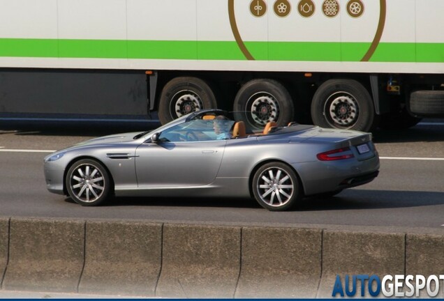 Aston Martin DB9 Volante