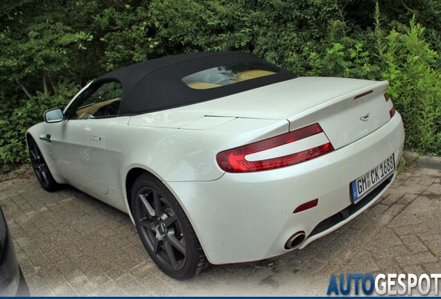 Aston Martin V8 Vantage Roadster