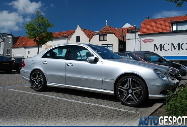 Mercedes-Benz E 55 AMG