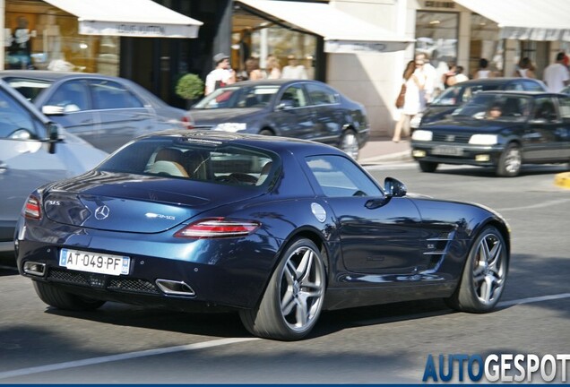 Mercedes-Benz SLS AMG