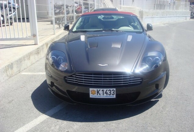 Aston Martin DBS Volante