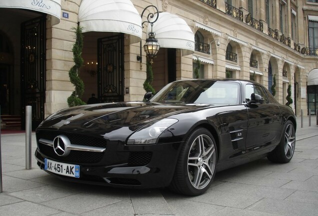 Mercedes-Benz SLS AMG