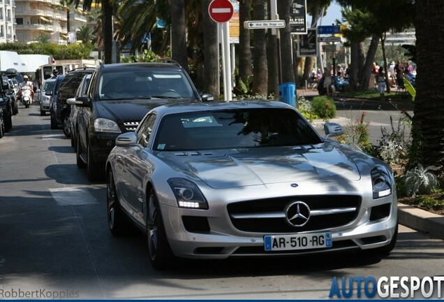 Mercedes-Benz SLS AMG