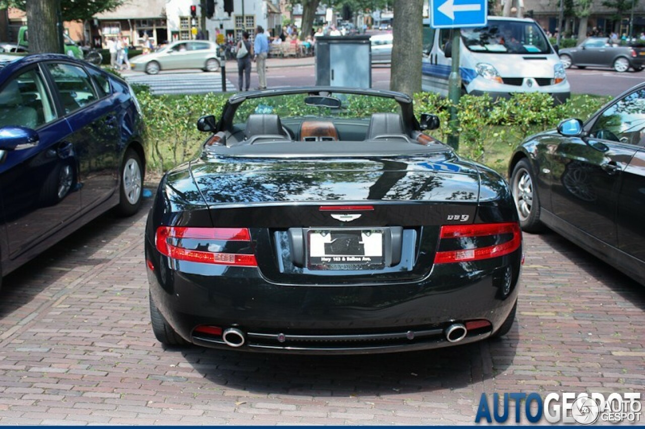 Aston Martin DB9 Volante