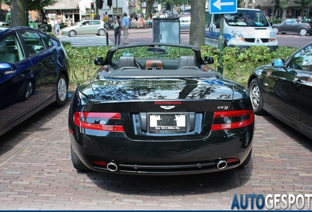 Aston Martin DB9 Volante