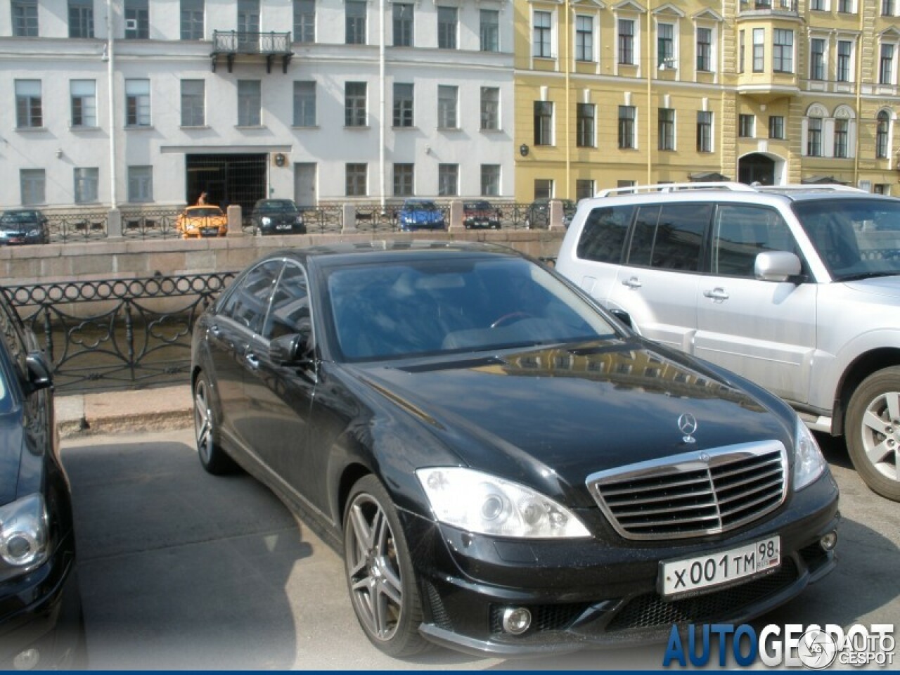 Mercedes-Benz S 63 AMG W221