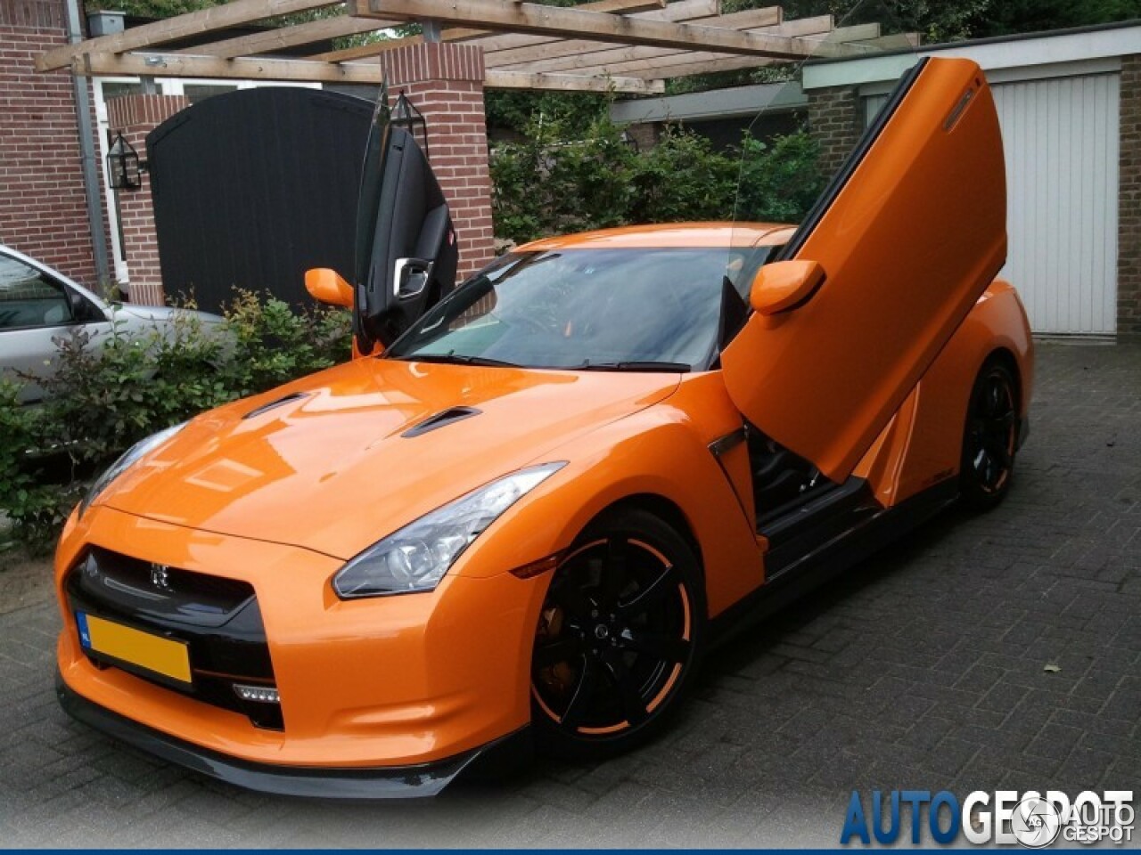 Nissan GT-R