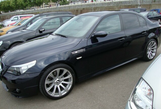 BMW M5 E60 2005