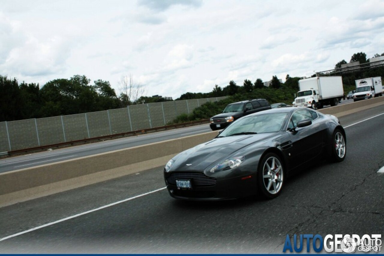 Aston Martin V8 Vantage