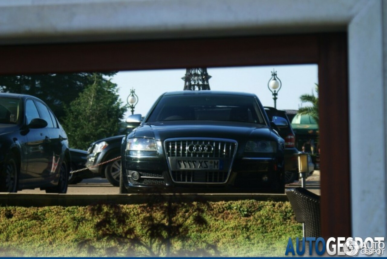 Audi S8 D3 - 01 August 2010 - Autogespot