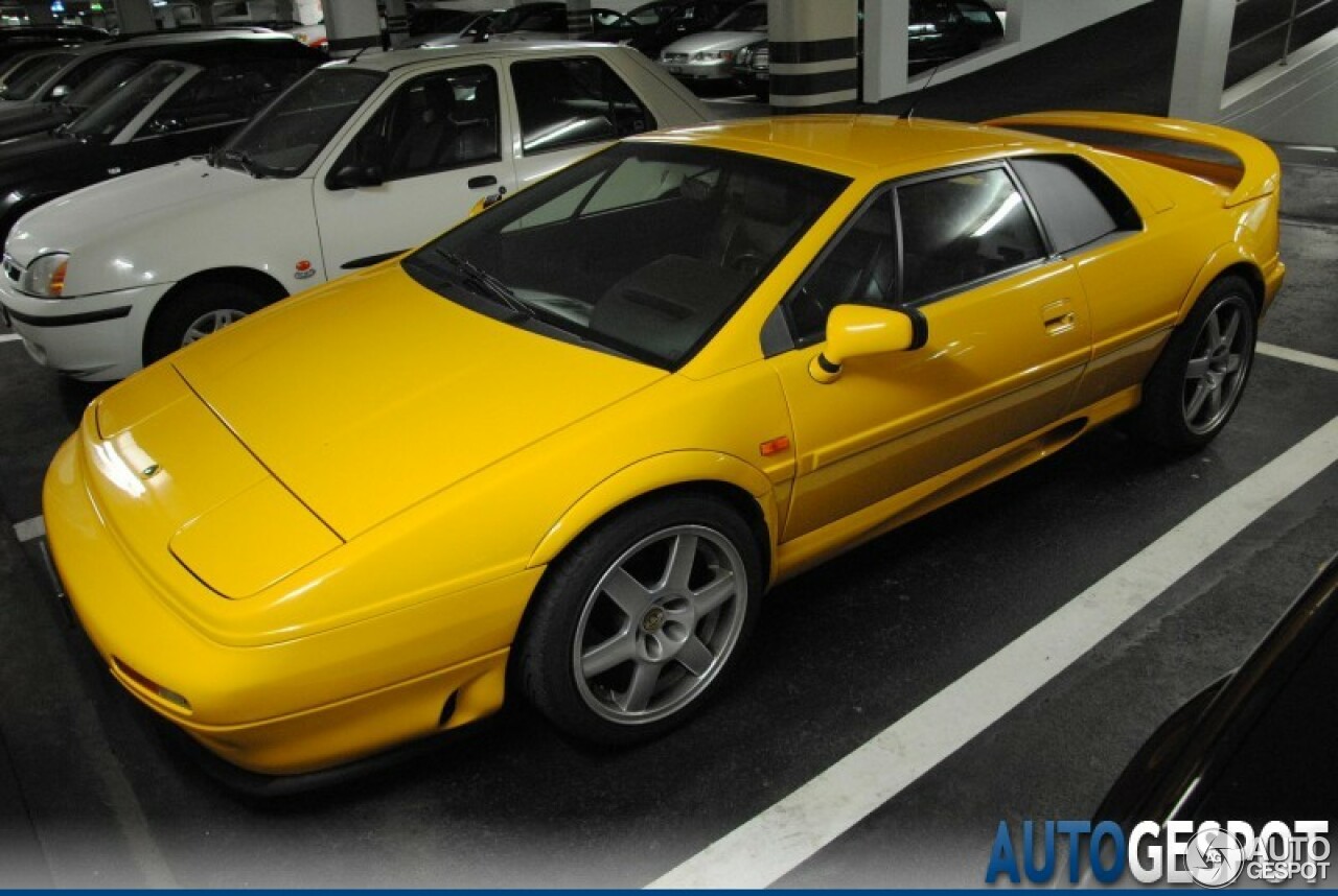 Lotus Esprit V8