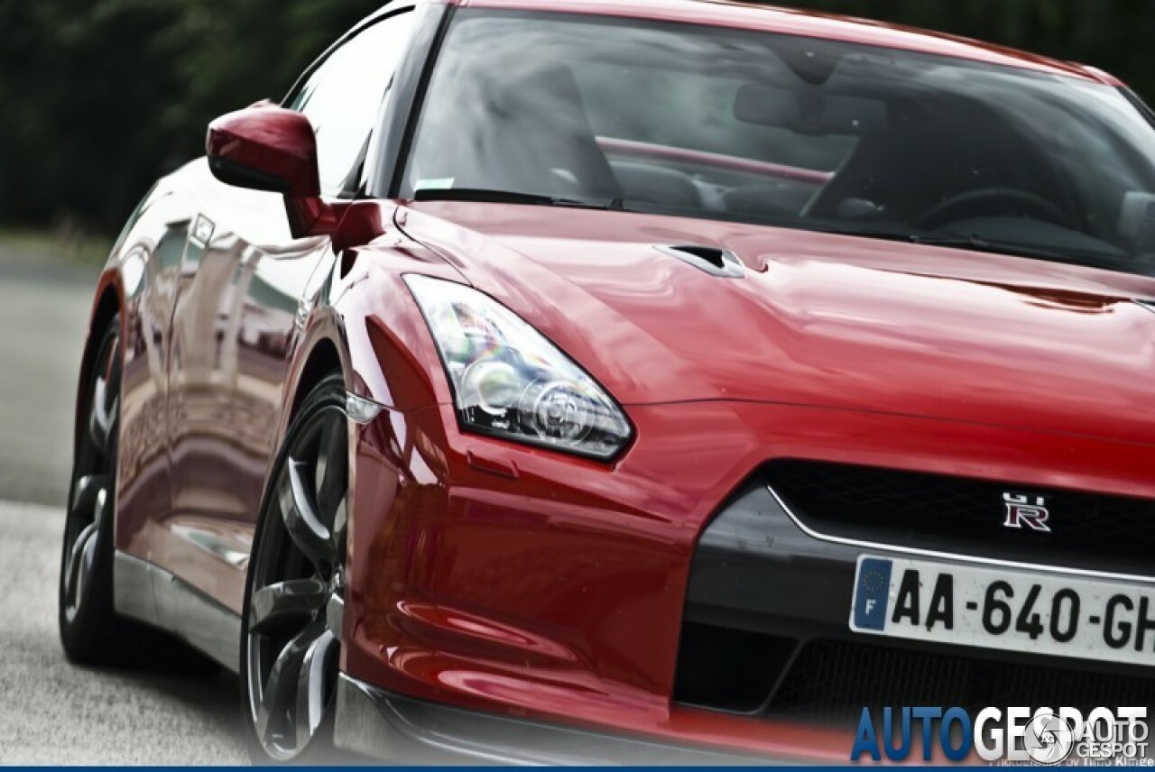 Nissan GT-R