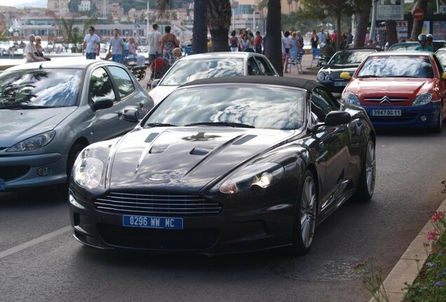 Aston Martin DBS Volante