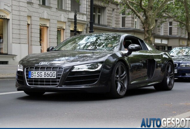 Audi R8 V10