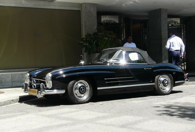 Mercedes-Benz 300SL Roadster