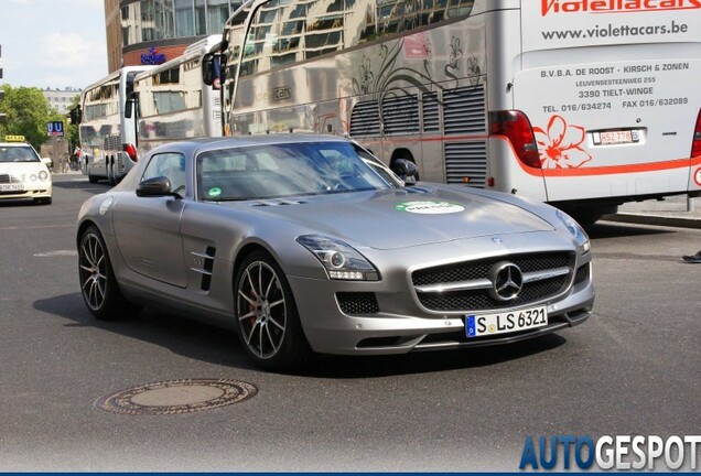 Mercedes-Benz SLS AMG