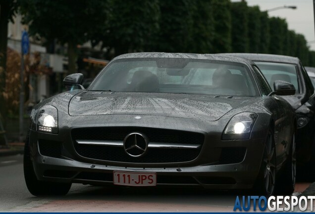 Mercedes-Benz SLS AMG