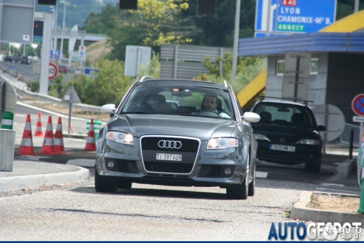 Audi RS4 Avant B7