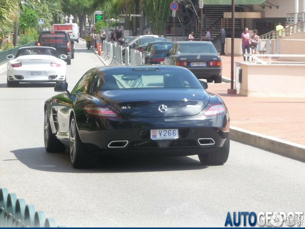 Mercedes-Benz SLS AMG