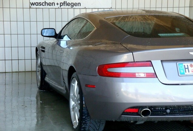 Aston Martin DB9