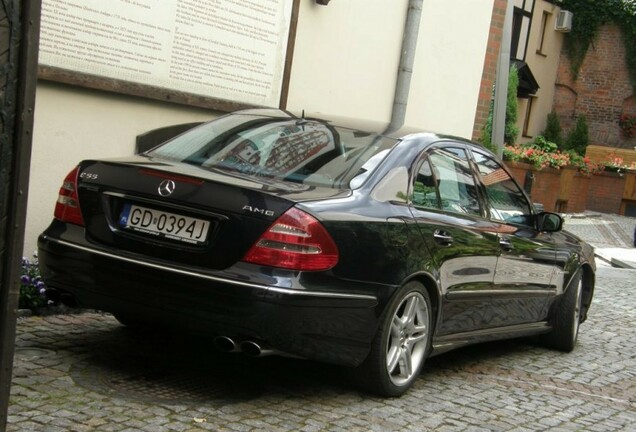 Mercedes-Benz E 55 AMG