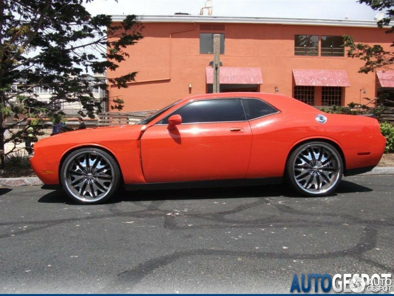 Dodge Challenger SRT-8