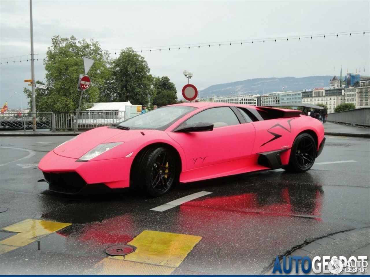 Lamborghini Murciélago LP670-4 SuperVeloce