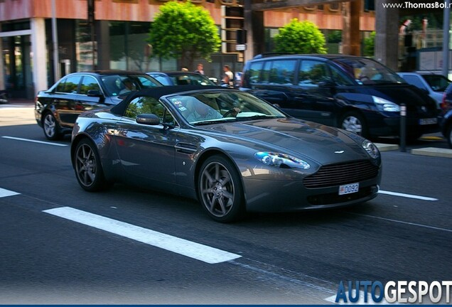 Aston Martin V8 Vantage Roadster