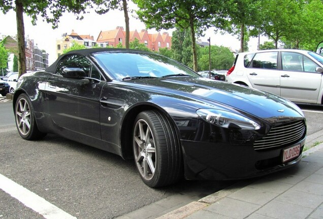 Aston Martin V8 Vantage Roadster