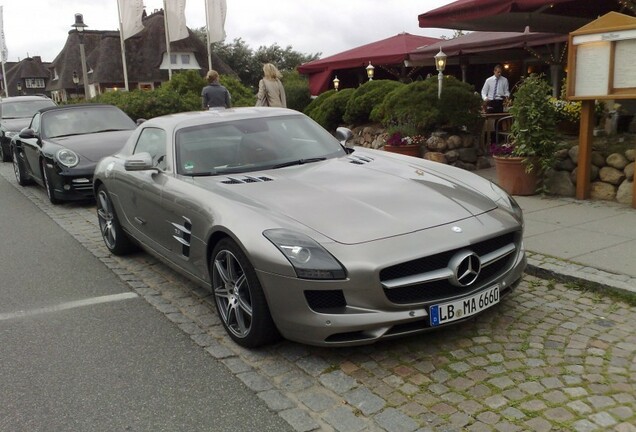 Mercedes-Benz SLS AMG