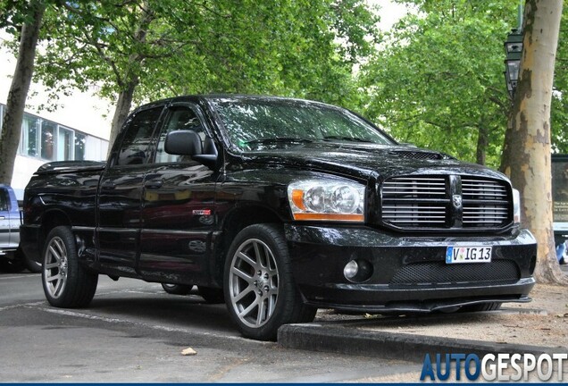 Dodge RAM SRT-10 Quad-Cab