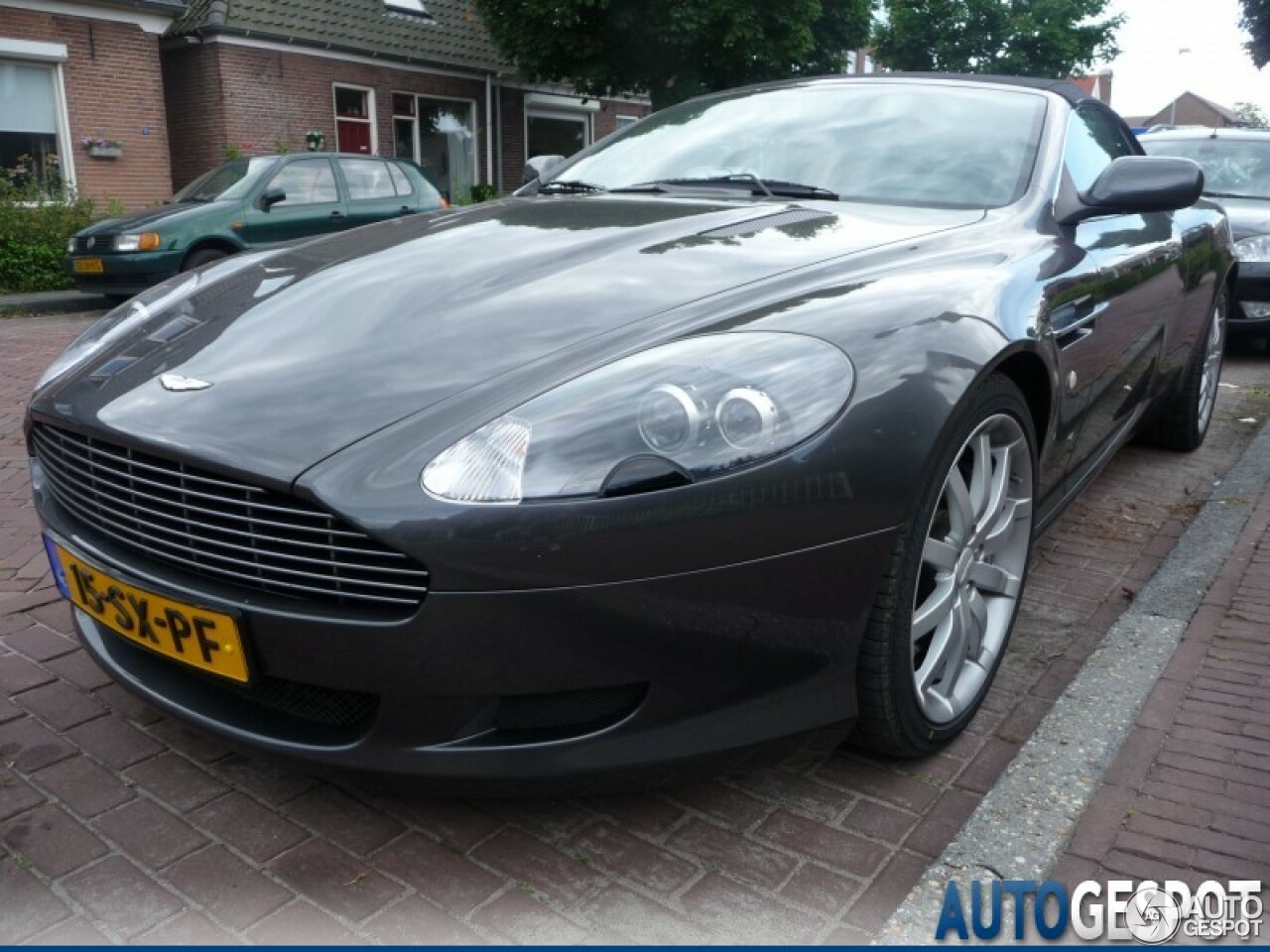 Aston Martin DB9 Volante