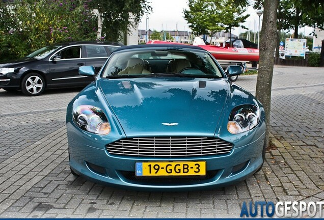 Aston Martin DB9 Volante