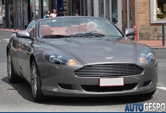 Aston Martin DB9 Volante