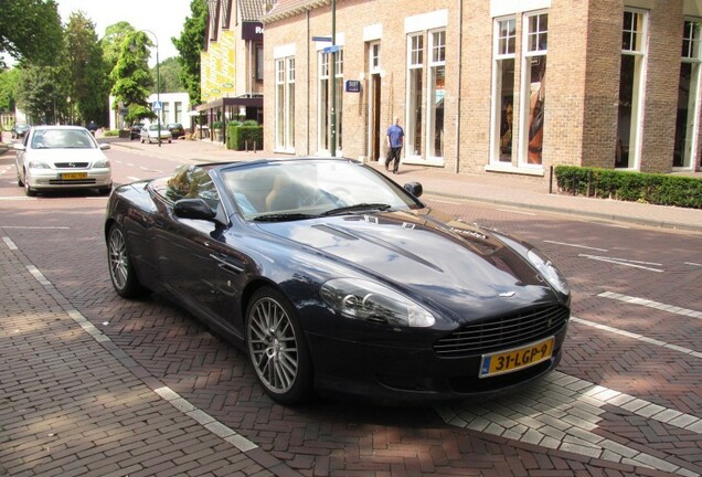 Aston Martin DB9 Volante