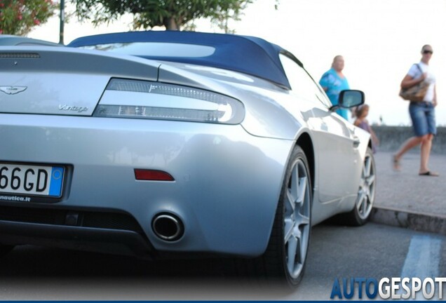 Aston Martin V8 Vantage Roadster