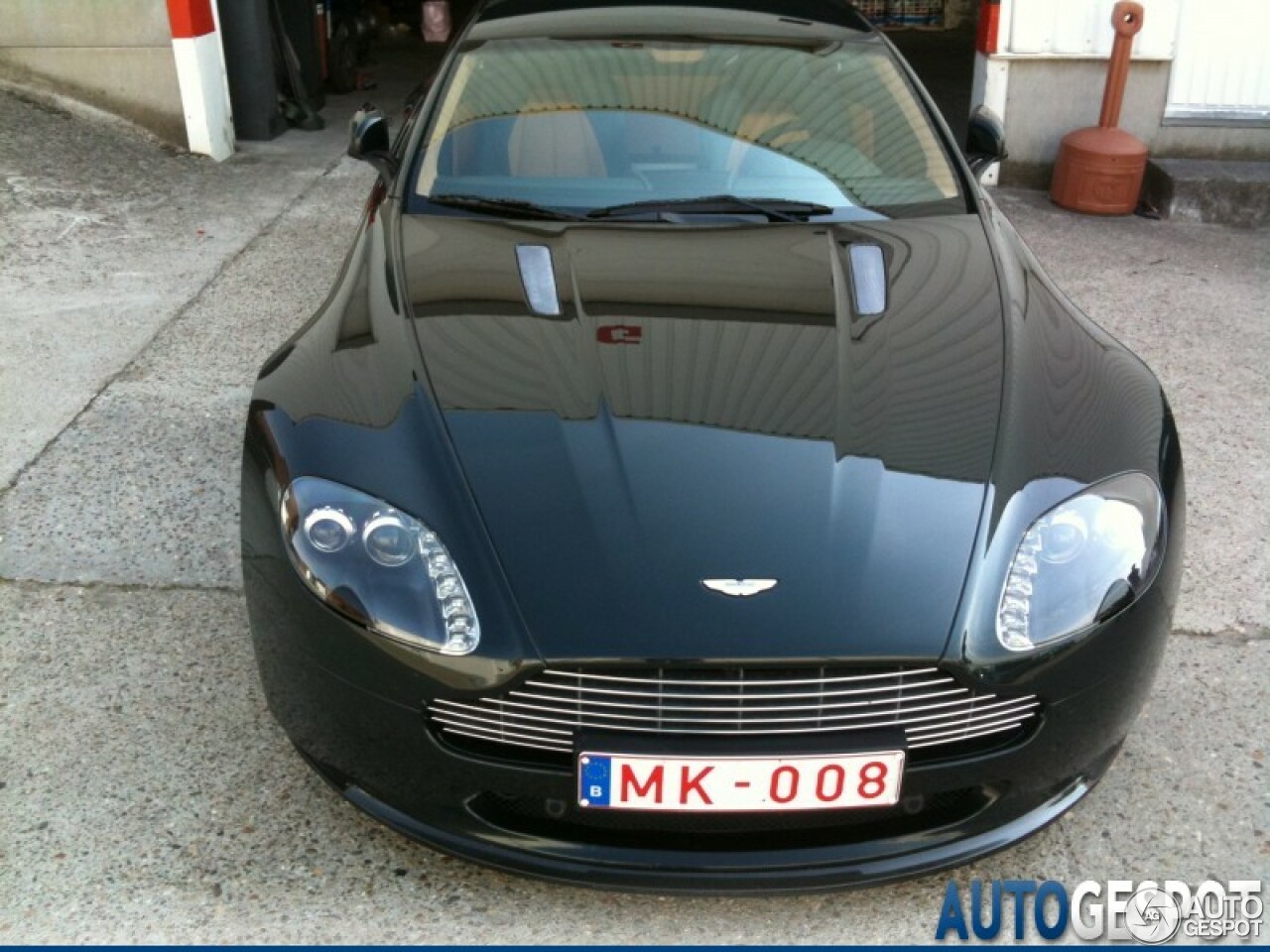 Aston Martin V8 Vantage Prodrive