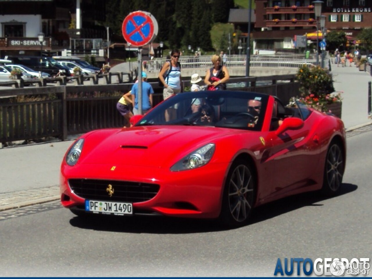 Ferrari California