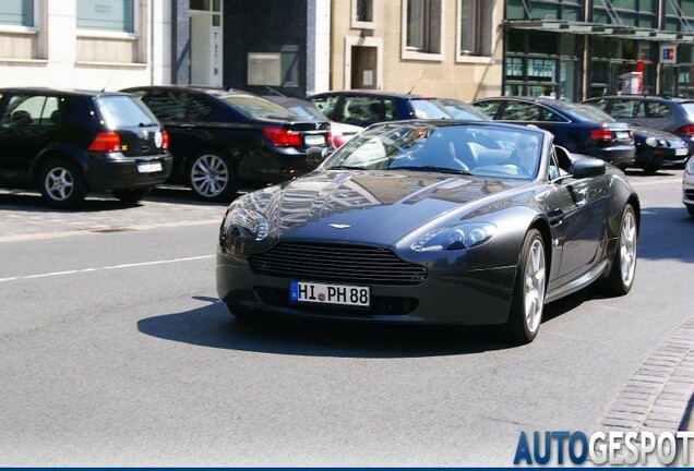 Aston Martin V8 Vantage Roadster