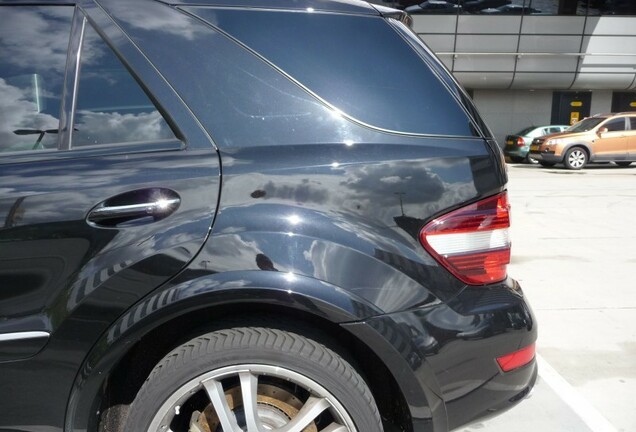 Mercedes-Benz ML 63 AMG W164 2009