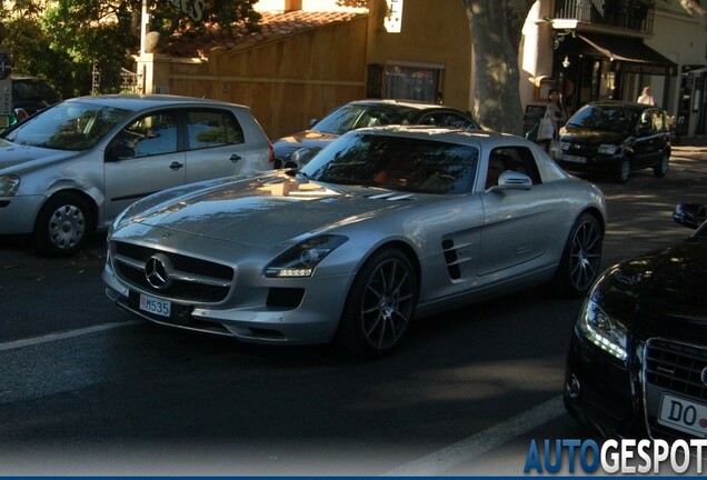 Mercedes-Benz SLS AMG