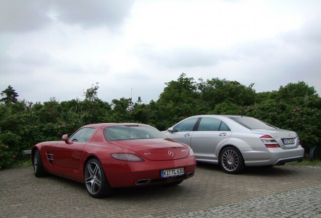 Mercedes-Benz SLS AMG