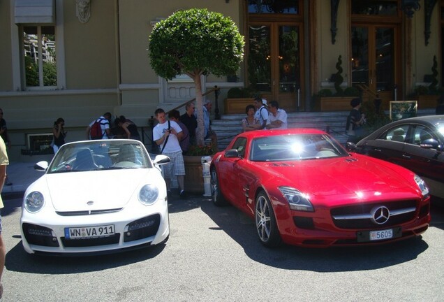 Mercedes-Benz SLS AMG