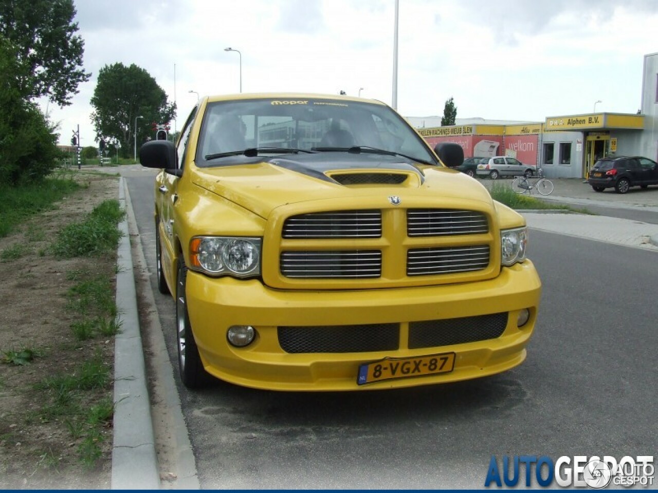 Dodge RAM SRT-10 Yellow Fever Edition