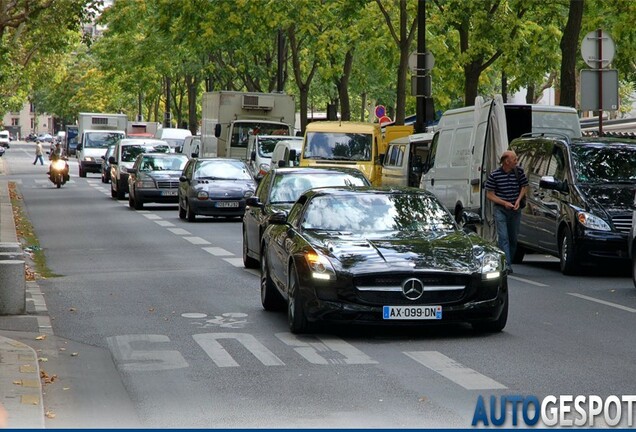 Mercedes-Benz SLS AMG