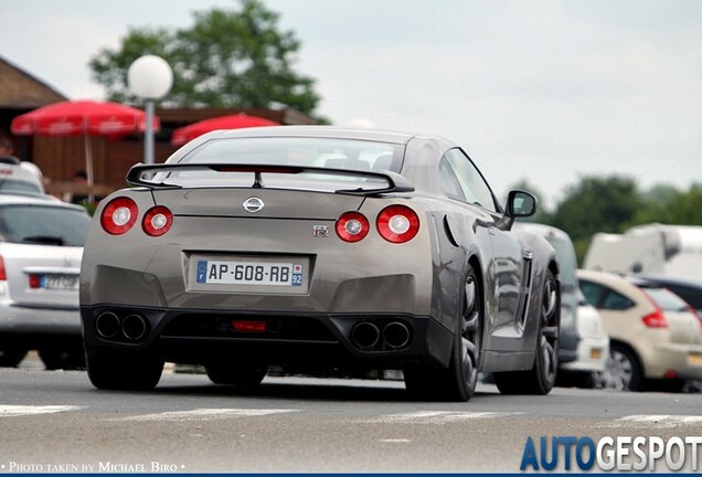 Nissan GT-R