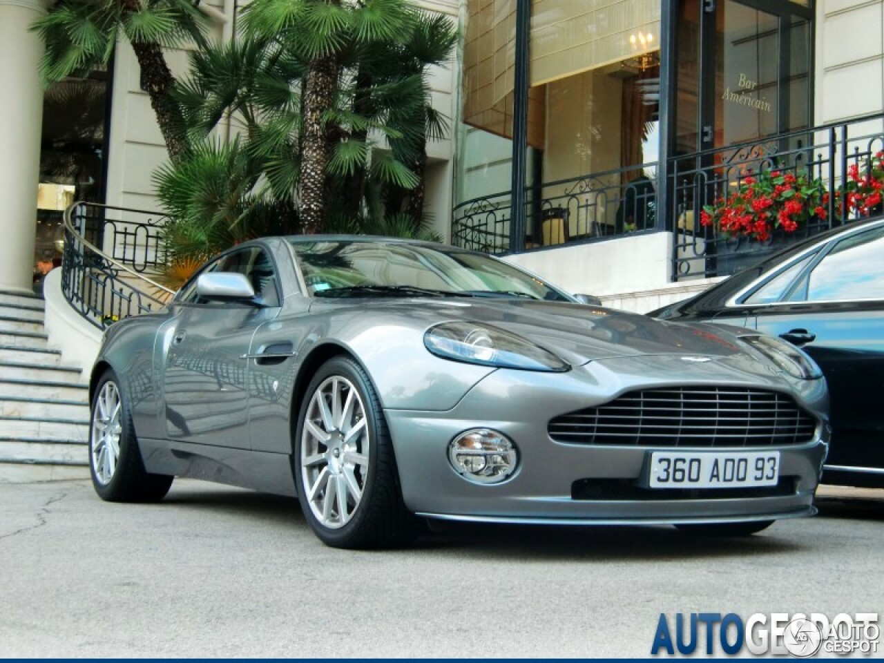 Aston Martin Vanquish S