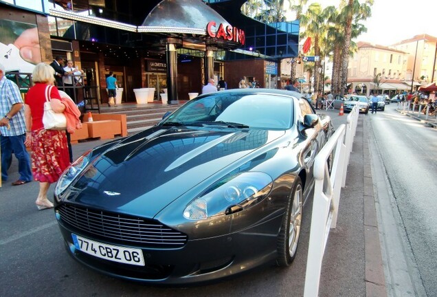 Aston Martin DB9 Volante