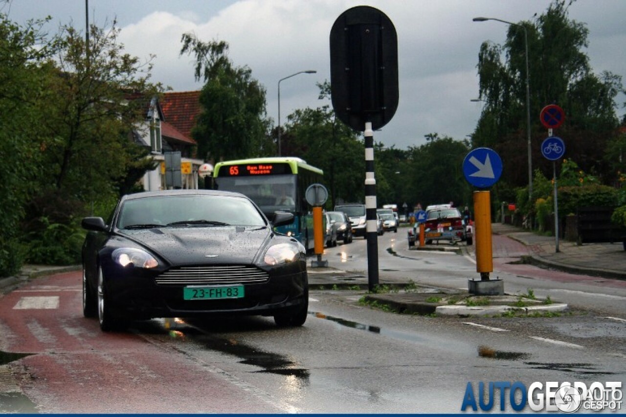 Aston Martin DB9